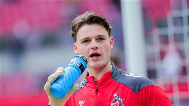 FC Bayern mit „großem Hunger“ im Pokal - Neuer-Reise offen  Jonas Urbig spielte viele Jahre für den 1. FC Köln.