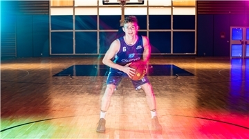  Vincent Friederici spielt bei den Eisbären Bremerhaven. Der 18-Jährige hat noch viel vor: Er will an die Spitze - und zwar schnell.