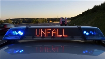 1.322 Menschen sind im ersten Halbjahr bei Verkehrsunfällen ums Leben gekommen, wie aus einer vorläufigen Statistik hervorgeht. (Symbobild).