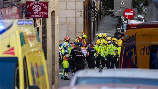 16 Einheiten der Madrider Feuerwehr waren zeitweise im Einsatz.