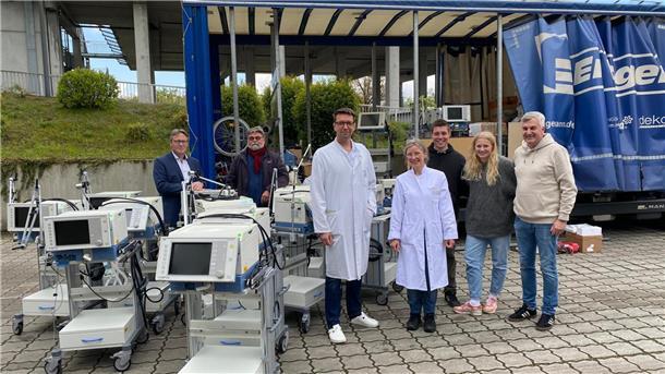 Klinikum spendet 17 Beatmungsgeräte an die Ukraine Beatmungsgeräte werden von Rotenburg in die Ukraine gebracht