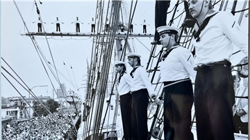 1986 gab es erstmals eine Sail in Bremerhaven. Sie wurde zusammen mit der vorgeschalteten Bremerhavener Festwoche gefeiert. 