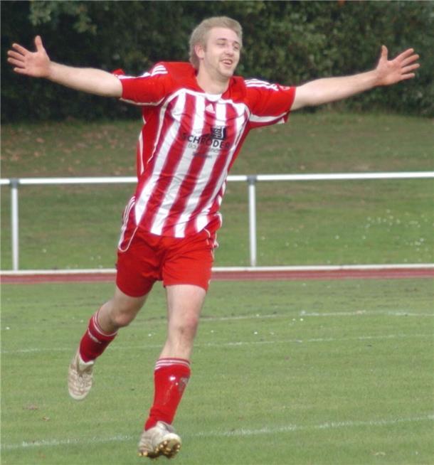 Selsinger Fußball-Legende und Torjäger Christian Bösch dankt ab 2008: Christian Bösch erzielte beim 9:1-Sieg des MTSV Selsingen gegen den TuS Tiste vier Treffer. Dem Selsinger gelangen dabei drei Tore hintereinander, also ein Hattrick.
