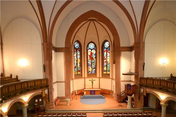 Blick auf einen Altar in der Kulturkirche Bremerhaven. Die Kirche wird mit 60.000 Euro jährlich bis 2029 gefördert.