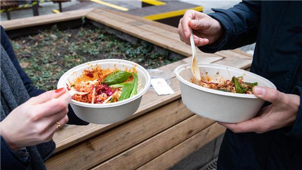 Ein Essen aus Plastikschalen muss nicht länger sein