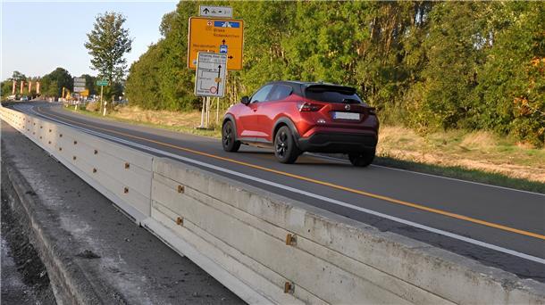 Ab Montag, 7. November, wird es von der Bundesstraße 212 nicht mehr möglich sein, in die Atenser Allee einzubiegen.