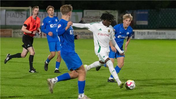 Heeslinger SC beendet Durststrecke dank einer starken Auswärtsleistung Abdul Gafar wurde seiner Rolle als Joker mehr als gerecht und erzielte in der 81. Minute den Treffer zum 3:1.