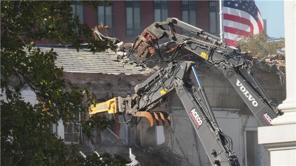 Bilder des Tages Abrissarbeiten an einem Teil des Ostflügels des Weißen Hauses in Washington.