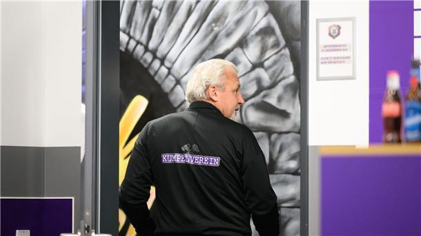 Aue trennt sich am Saisonende von Trainer Dotchev Abschied am Saisonende: Trainer Pavel Dotchev muss in Aue gehen.