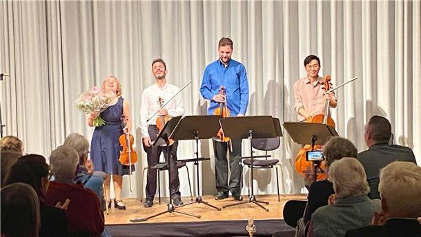 Abschluss-Kammerkonzert mit Werken ausgewanderter Komponisten am Deutschen Auswandererhaus: Begeisterter Beifall für das Streicher-Ensemble des Philharmonischen Orchesters mit Alla Pescova, Angel Oter Astillero, Raphael Tietz und Jihaing Lee