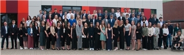 Abschlussjahrgang der Findorff Realschule 2024.