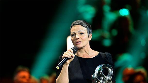 Abu Sa’da von SOS Méditerranée erhält den Right Livelihood Award „für ihre lebensrettenden humanitären Such- und Rettungsaktionen im Mittelmeer“.