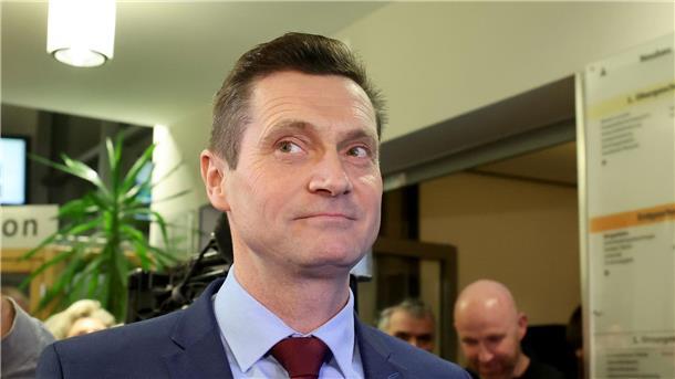 Gegenwind von der Straße: AfD verliert Landratswahl AfD-Kandidat Uwe Thrum hat die Stichwahl verloren.