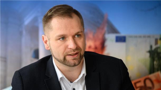 AfD will Aussagen von Abgeordneten straffrei stellen AfD-Politiker Bothe will die Straffreiheit für Aussagen von Abgeordneten auch auf Social-Media-Posts ausweiten. (Archivbild)