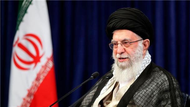 Chamenei warnt iranische Bevölkerung vor „Lügen der Feinde“ Ajatollah Ali Chamenei, Oberster Führer und geistliches Oberhaupt des Iran.