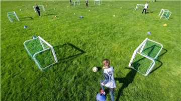 Aktuell dürfen im Land Bremen fünf Kinder mit getestetem Übungsleiter Sport machen. Der Landessportbund Bremen hinterfragt diese Einschränkungen.