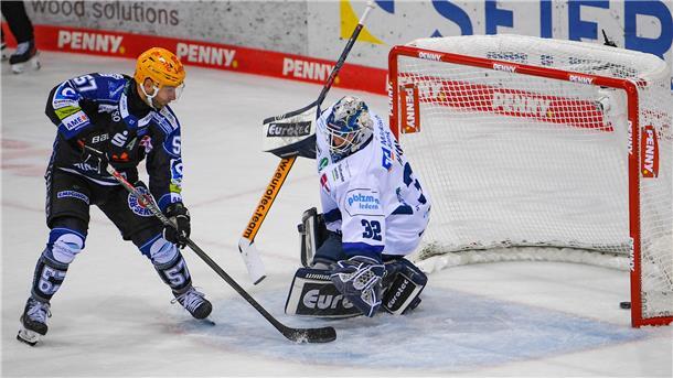 Pinguins holen Zittersieg gegen Iserlohn - Sonntag geht’s nach Berlin Alex Friesen erlöst die Fischtown Pinguins und trifft zur 1:0-Führung.