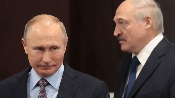 Alexander Lukaschenko (r.) und Wladimir Putin.