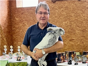 Alfred Hartmann ist der Chef-Organisator der Ausstellung. Auch er konnte sich über einen Preis freuen.