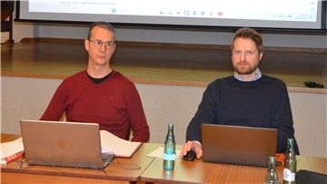 Alfstedts Bürgermeister Thomas Lafrenz (links) und Samtgemeindekämmerer Marcus Bröcker konnten am Dienstag positive Haushaltszahlen präsentieren.