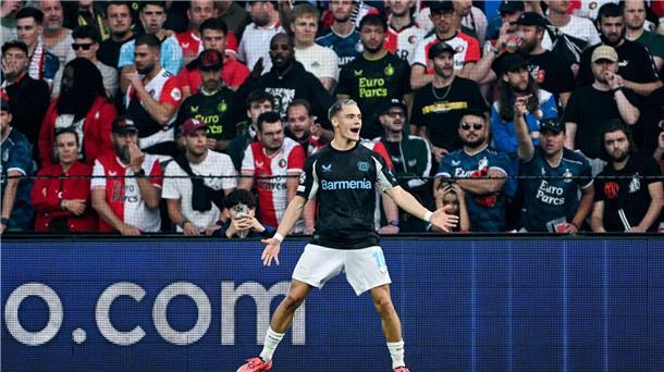 Als erster Deutscher gelangen Florian Wirtz zwei Tore beim Champions-League-Debüt.