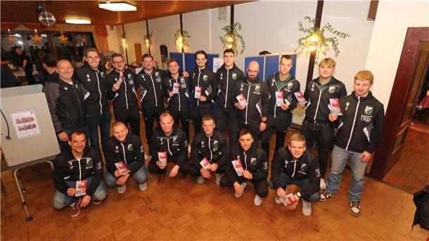 Neues Kapitel für Uthlede: Ein letztes Mal Blutspenden bei Würger Gruppenbild der Fußballmannschaft des FC Hagen/Uthlede