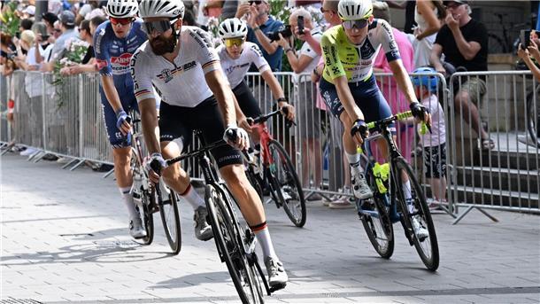 Ex-Weltmeister Pedersen zeigt seine Klasse - „Mega-Form“ Altstar Simon Geschke steht bei den deutschen Radsport-Fans im Blickpunkt.