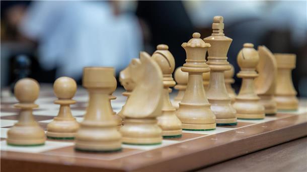 Dame, König, KI: Schach und die Macht der Maschinen Am 20. Juli findet jährlich der Internationale Tag des Schachs statt.