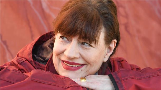 Musik und Geschichten aus dem Alltag mit Ulla Meinecke Ulla Meinecke