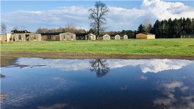 Die Erinnerung an das Grauen wach halten Am 29. April 2023 findet anlässlich des 78. Jahrestags der Befreiung der Kriegsgefangenen und KZ-Häftlinge im Stalag XB Sandbostel eine Gedenkveranstaltung statt.