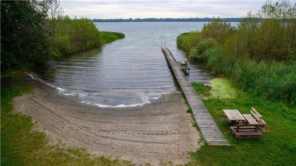Fotos zeigen, wie der Klimawandel Deutschland verändert Am Arendsee in der Altmark zeigt sich: Der Wasserstand von Seen ist enorm davon abhängig, ob es gerade viel geregnet hat oder nicht. Im Vergleich der Jahre 2023 bis 2025 lässt sich kein klarer Trend erkennen.