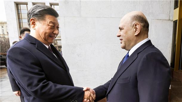Am Dienstag kam Xi Jinping zunächst mit dem russischen Ministerpräsidenten Michail Mischustin zusammen.