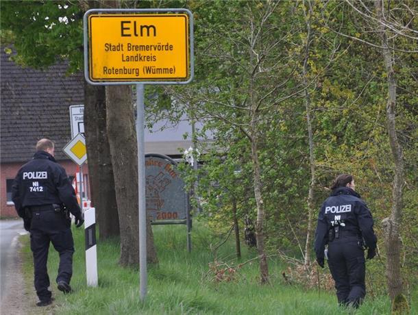 Vermisstenfall Arian: Die Polizei stellt erneute Suche ein Am Dienstagmorgen wurde die Suche am Elmer Ortsrand fortgesetzt.