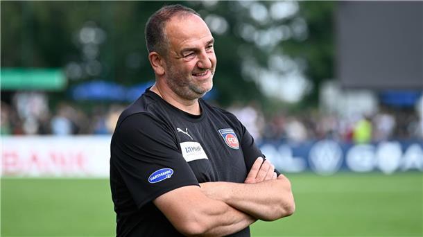 Am Donnerstag treffen der 1. FC Heidenheim und Trainer Frank Schmidt auf Olimpija Ljubljana.