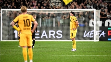 Am Ende eines verrückten Abends waren die BVB-Spieler enttäuscht.