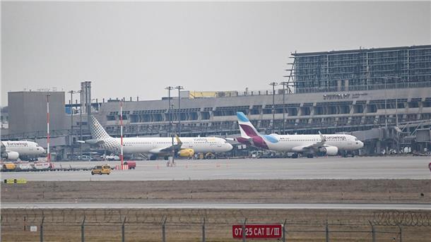 Flugausfälle nach Kabelbrand am Flughafen Stuttgart Am Flughafen Stuttgart ist es zu einem Brand gekommen. (Archivfoto)