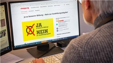 Am Freitag startete die Online-Petition gegen die Ausbildungsabgabe, die der Senat plant. Nach rund drei Stunden wurden schon 254 Unterschriften gezählt.