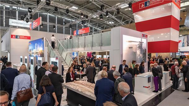Am Gemeinschaftsstand von Bremen und Bremerhaven bei der Expo Real in München waren auch Neuigkeiten zur Karstadt-Fläche zu hören. Vor allem präsentierte die Stadt aber das Werftquartier.