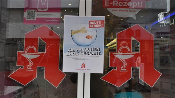Am Mittwoch streiken zahlreiche Apotheken in Deutschland, zumindest ein bisschen. Ab 12 Uhr schließen sie. Auch die Stadtapotheke in Nordenham.