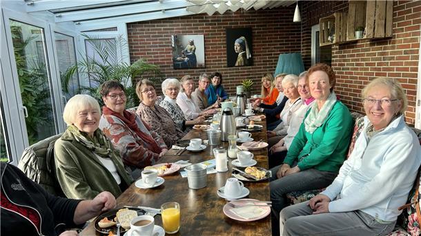 Am Sonnabend lud Karin Herrman (vorne rechts) zum letzten Mal zum öffentlichen Frauenfrühstück ein.