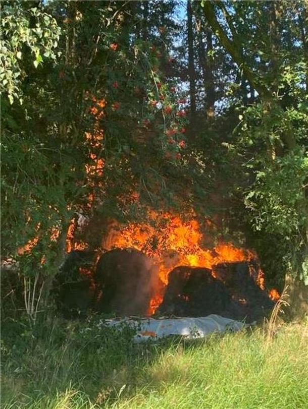 Am Sonntag kam es zu einem Heuballenbrand in Kirchtimke.