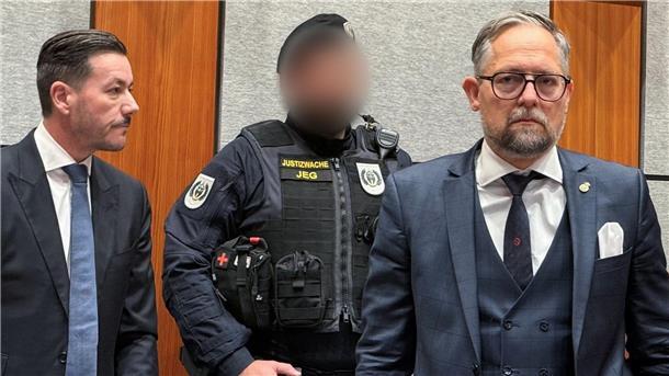 Zeuge im Benko-Prozess: Auf Masse-Konto sind 900.000 Euro Am zweiten Tag im Verfahren gegen René Benko wegen des Verdachts der Gläubiger- Schädigung könnte ein Urteil fallen.