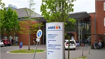 Eingang des Ameos-Klinikums in Bremerhaven. 