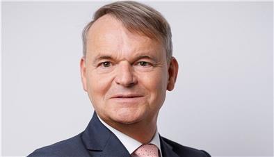 Ameos-Vorstand Michael Dieckmann findet, dass private und freigemeinnützige Krankenhäuser im Land Bremen schlechter behandelt werden als kommunale Häuser.