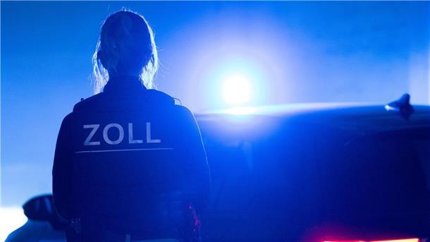 An den Durchsuchungen waren neben Ermittlern des Zolls und des Finanzamts auch die bayerische Landespolizei und die Bundespolizei beteiligt. (Symbolbild)