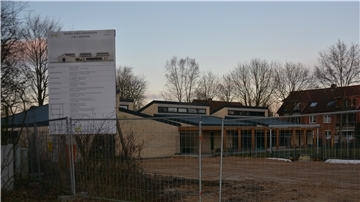 An der Krippe "Achter de Kark" in Schiffdorf haben die Arbeiten für den zweiten Bauabschnitt begonnen.