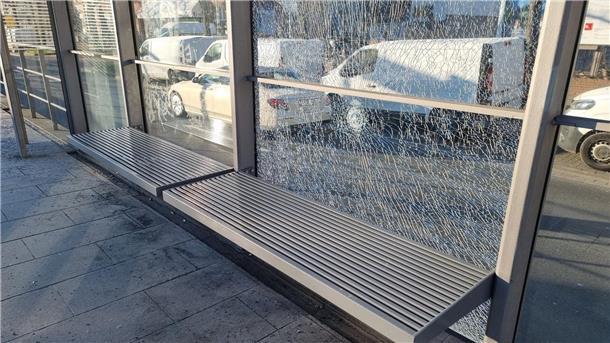 Tödliche Schüsse in Hannover - Polizei ermittelt An dieser Stadtbahnhaltestelle in Hannover wurde ein 34-Jähriger niedergeschossen - er starb später an seinen Verletzungen.