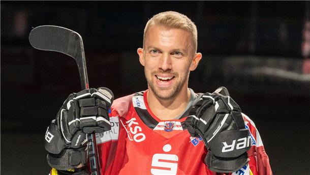 Grönlund traut den Fischtown Pinguins auch in der CHL den großen Wurf zu Anders Grönlund freut sich auf den Start der Champions Hockey League und gibt eine Einschätzung zu den Chancen der Fischtown Pinguins ab.