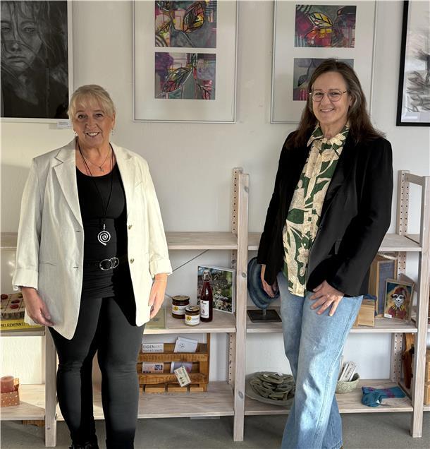 Andrea Grove (links) und Katy Lange.