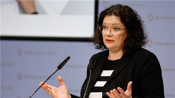 Arbeitsmarkt 2022 stabil - Fachkräftemangel im Fokus Andrea Nahles, die Vorstandsvorsitzende der Bundesagentur für Arbeit, erläutert die Lage auf dem Arbeitsmarkt.